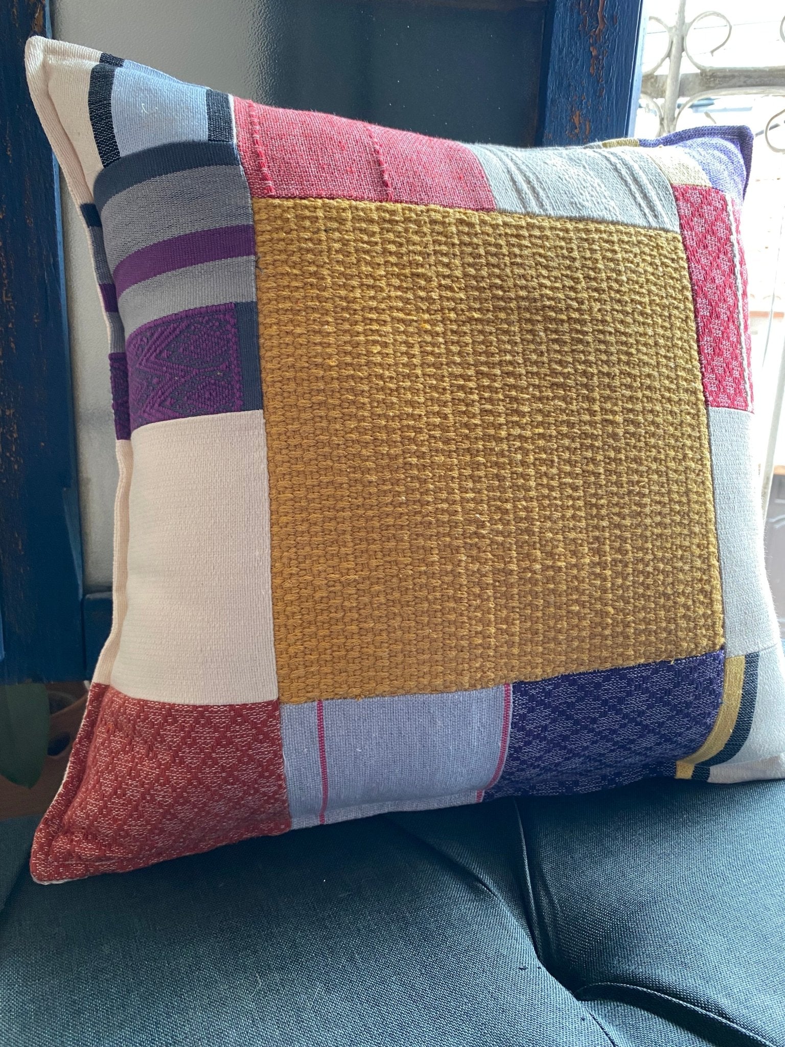 Cojin Patchwork artesanal - Xihue