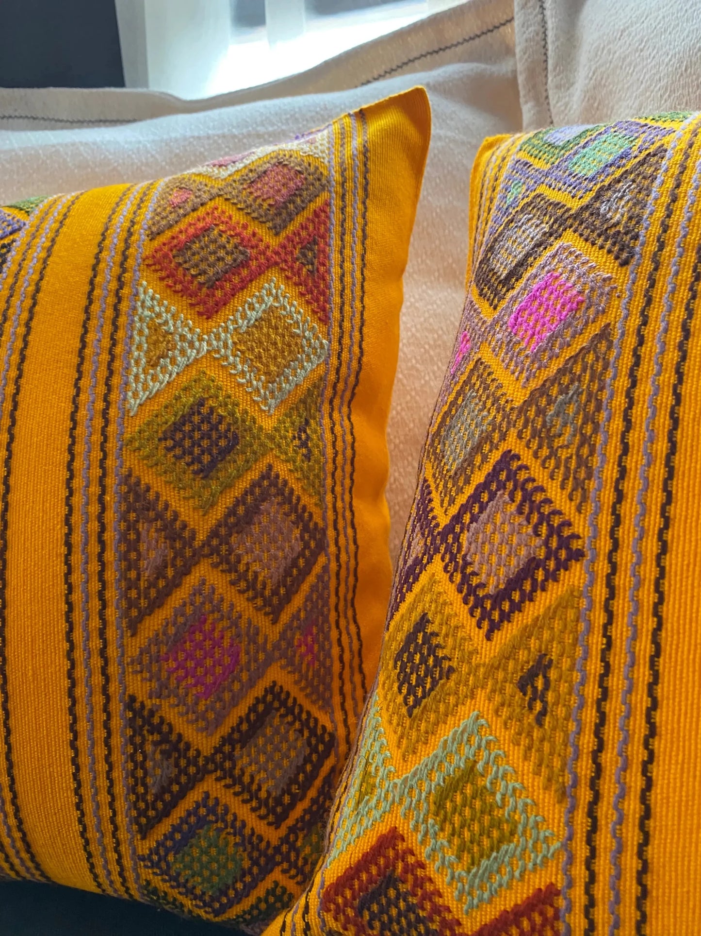 Funda para Cojín Artesanal Telar Sol - Xihue