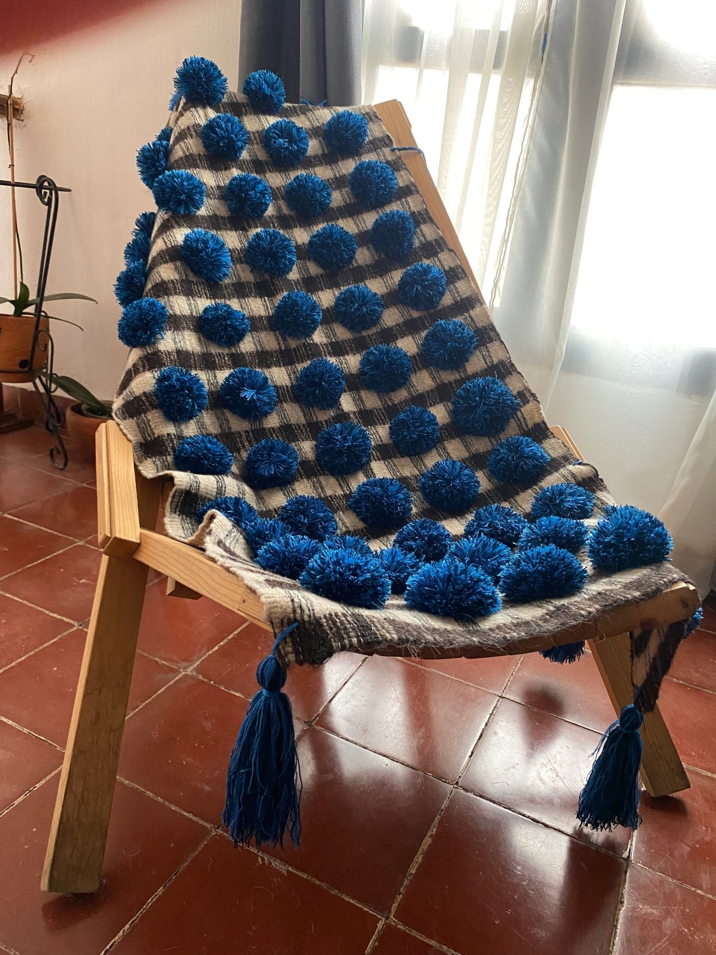 Pompom chal de lana Turqueza - Xihue